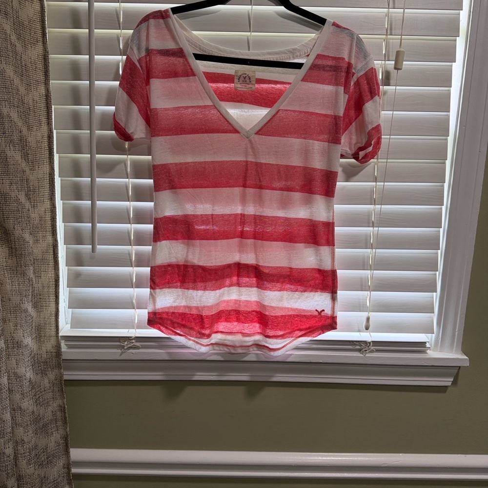 American Eagle Outfitters Red & White Striped V-Neck Short Sleeve Tee